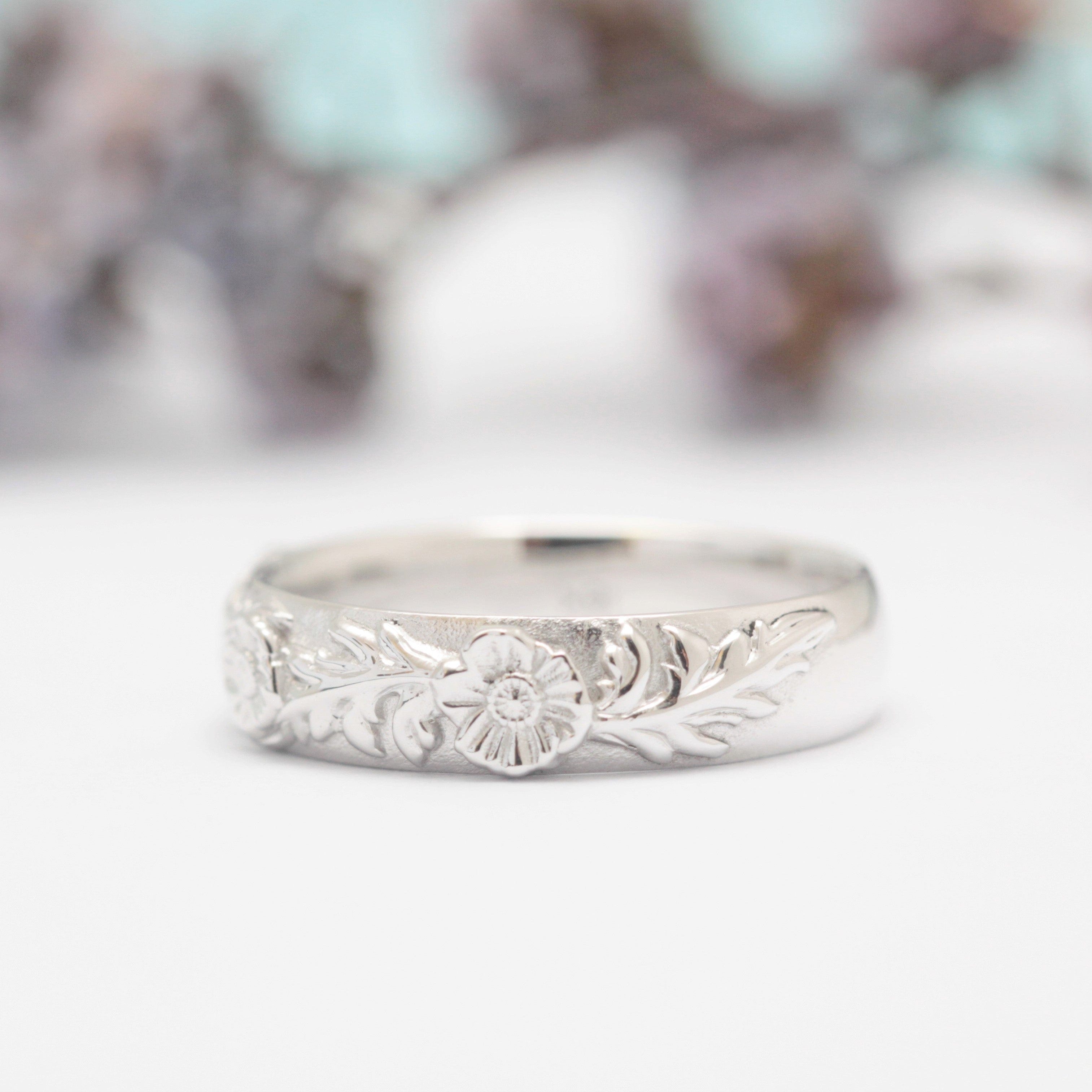 Wide Poppy Trio Wedding Ring - Vinny & Charles