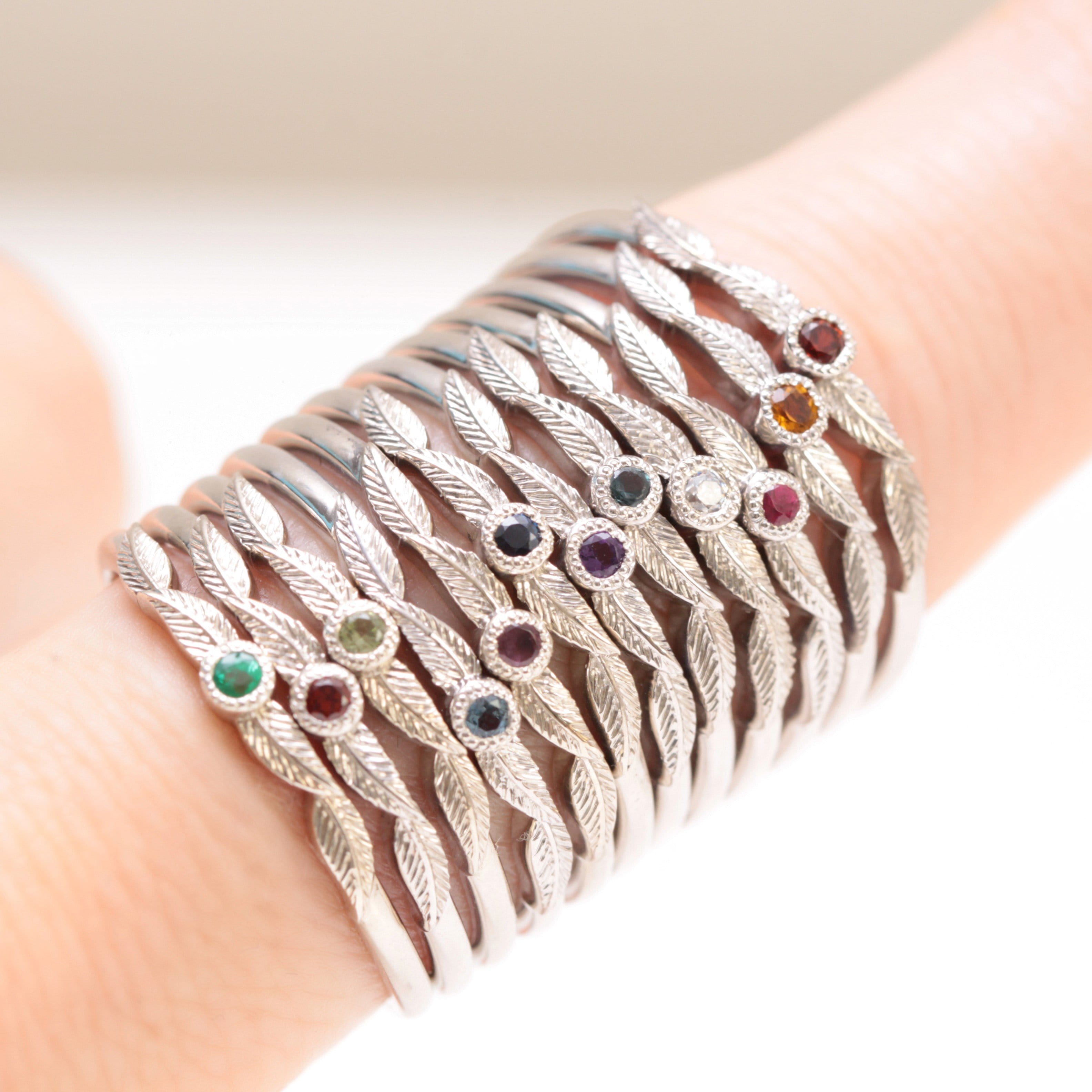 Peridot Birthstone Leaf Ring - Vinny & Charles