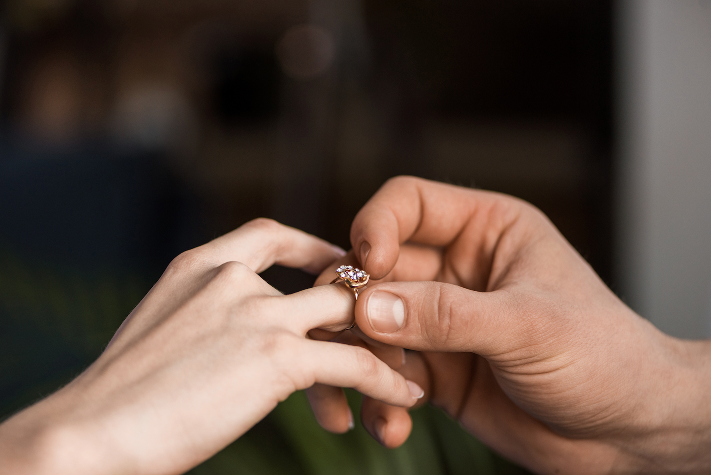 Checklist for Buying the Perfect Engagement Ring Online