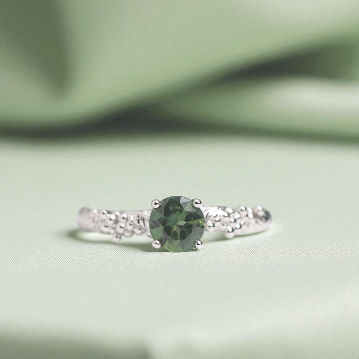 Are Australian Sapphires Valuable? What Affects Price, Resale and Certification