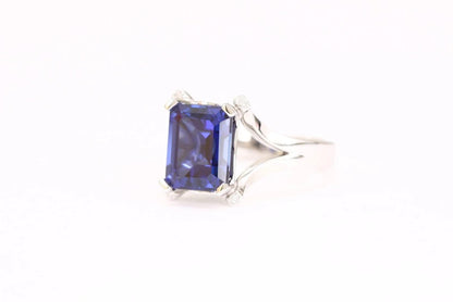 Blue Sapphire Diamond Engagement Ring