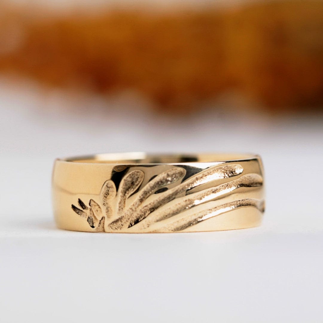 kangaroo paw australian nature wedding band gold