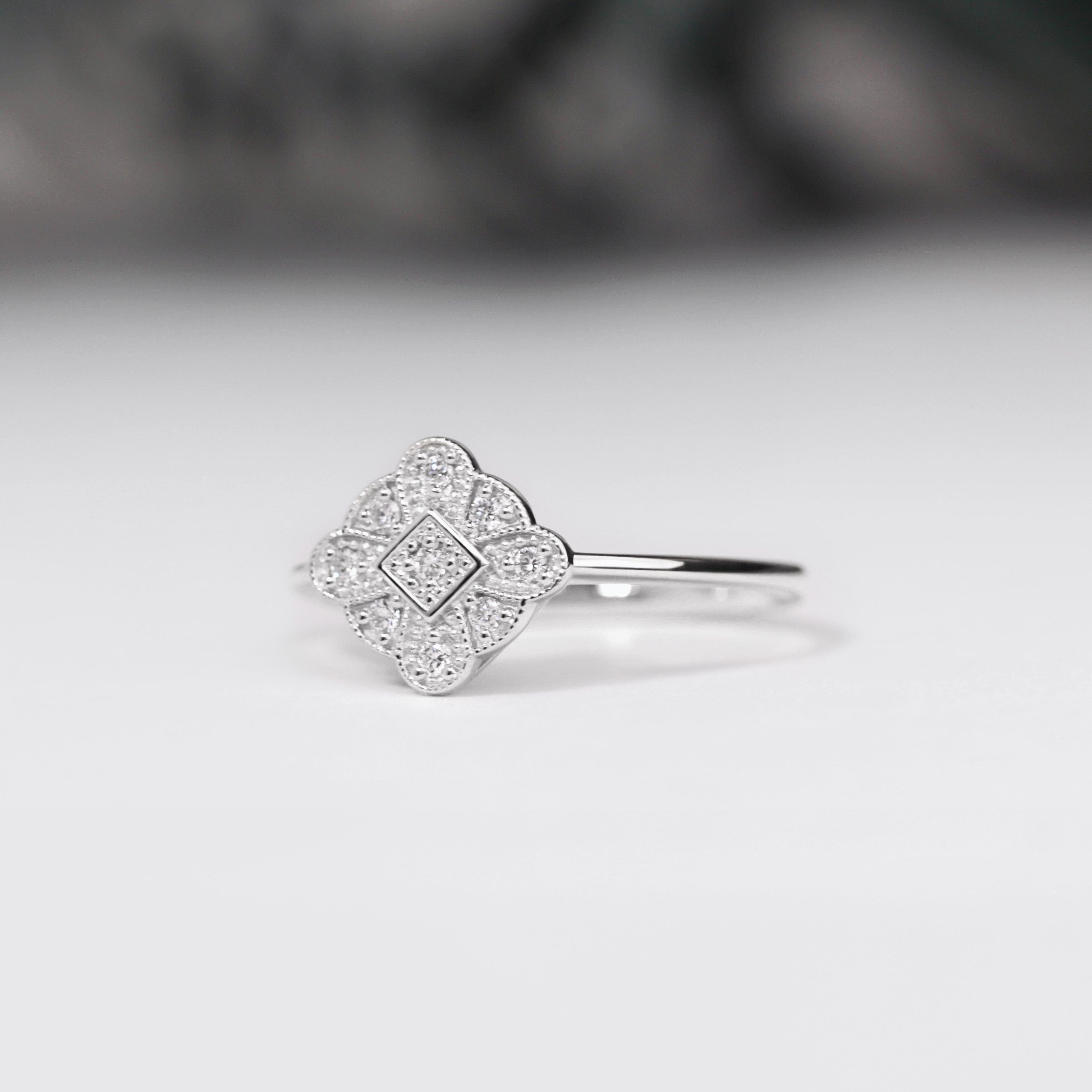 vintage style diamond engagement ring white gold