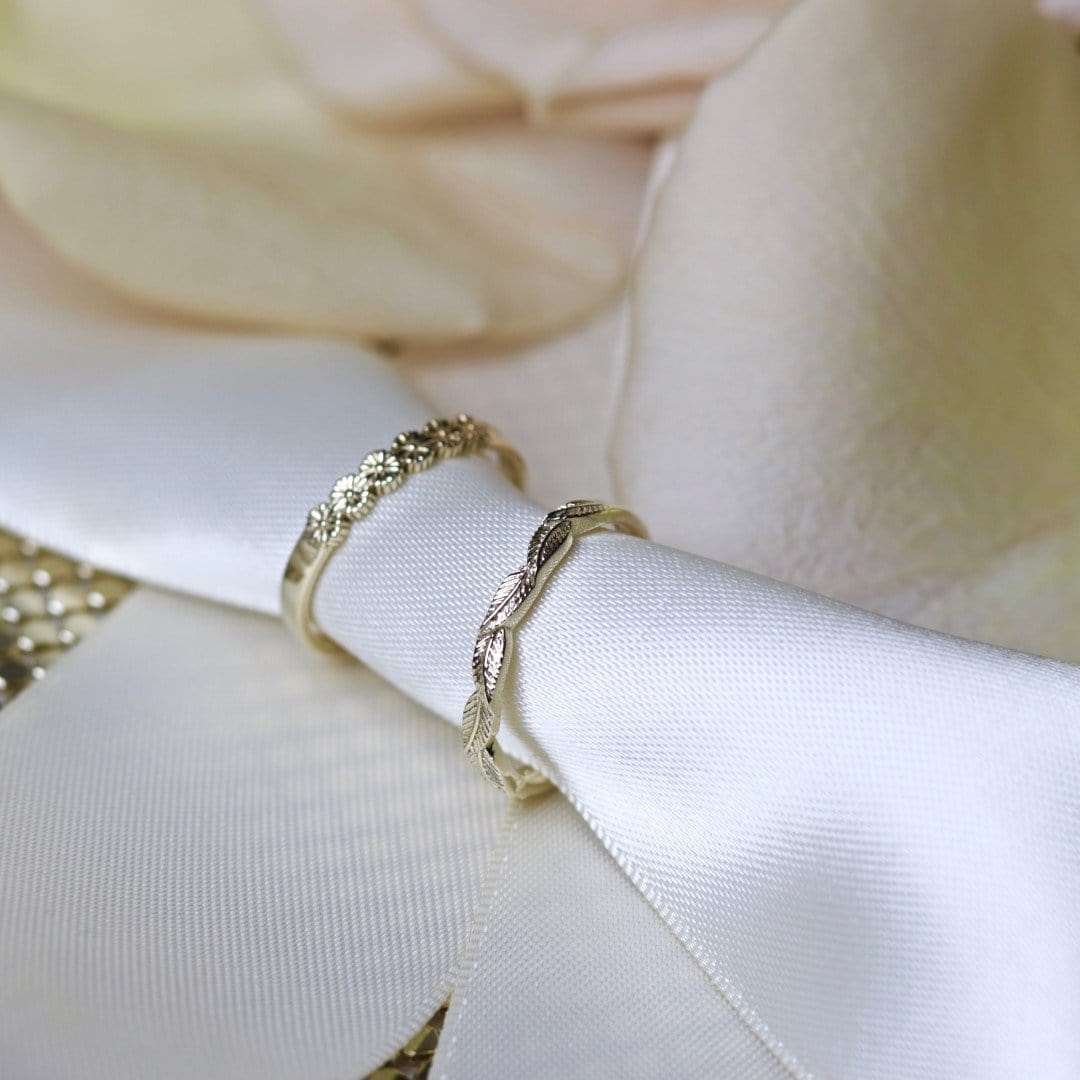 Daisy Wedding Ring - Vinny &amp; Charles